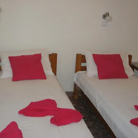 Meletis Appartamento Paro